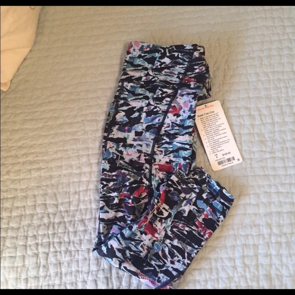 Lulu Lemon Break Free crops